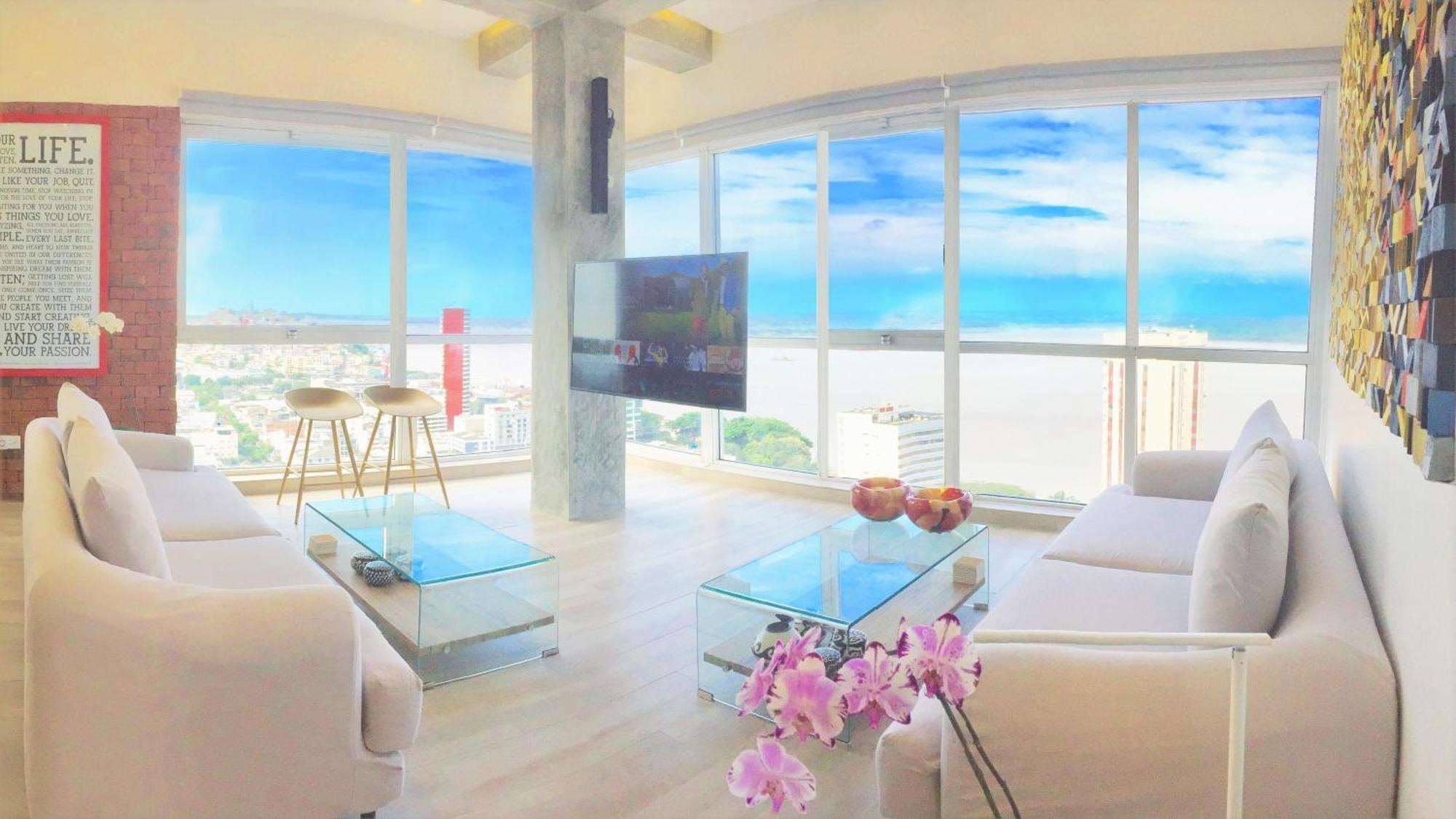 Luxury Apartment Heart Of กวายากิล ภายนอก รูปภาพ