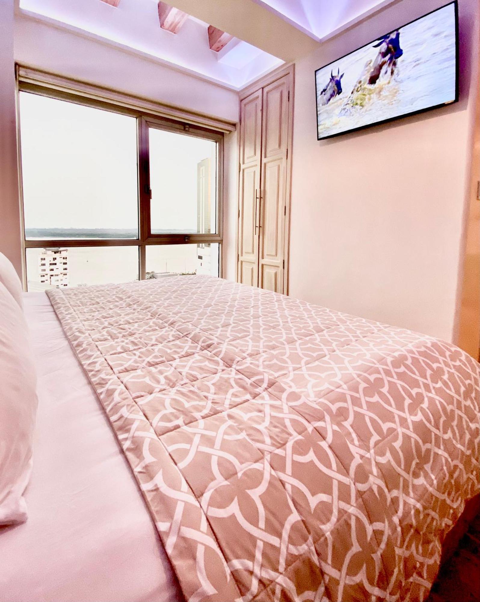 Luxury Apartment Heart Of กวายากิล ภายนอก รูปภาพ