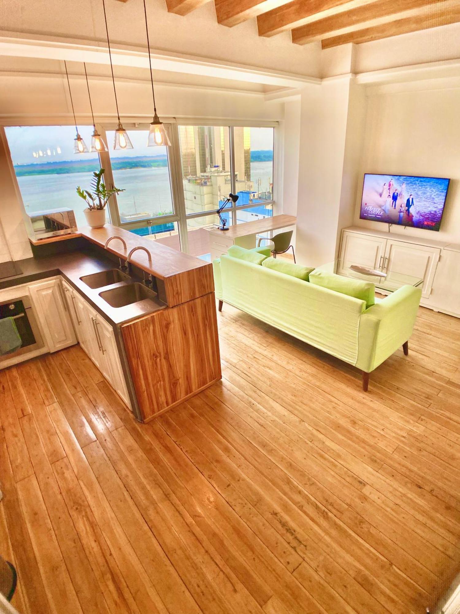 Luxury Apartment Heart Of กวายากิล ภายนอก รูปภาพ